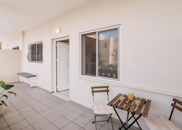 Cozy Living Apartments Chania Close To The Beach